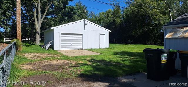 44050 Stassen Avenue, Novi, MI 48375