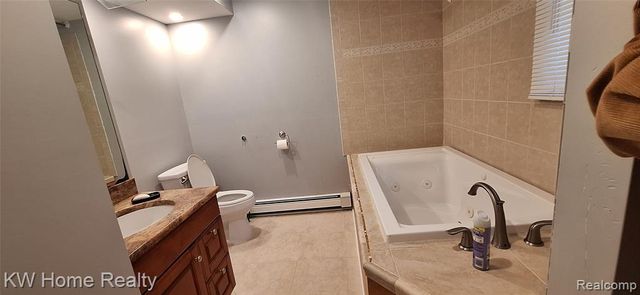 44050 Stassen Avenue, Novi, MI 48375