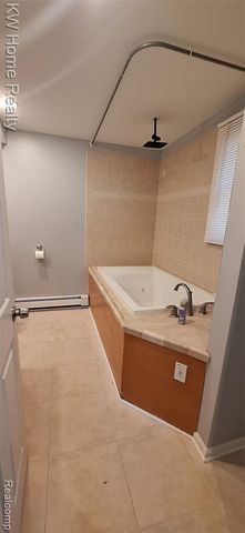44050 Stassen Avenue, Novi, MI 48375