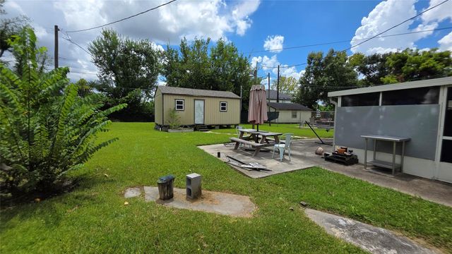1075 Marjorie Street, Houston, TX 77088