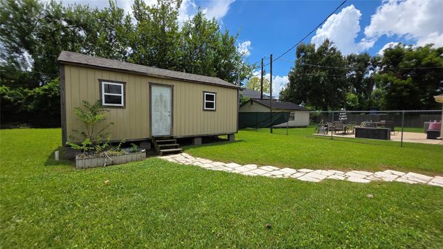 1075 Marjorie Street, Houston, TX 77088