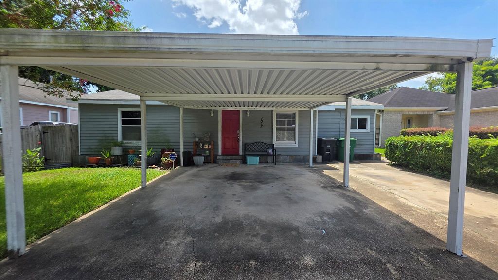 1075 Marjorie Street, Houston, TX 77088