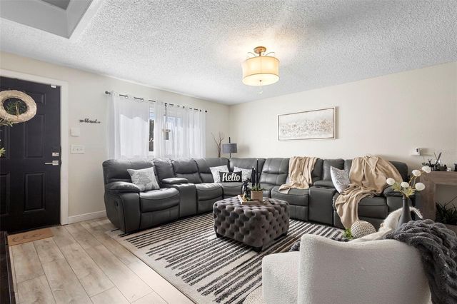 1604 E WATERS AVENUE, Tampa, FL 33604