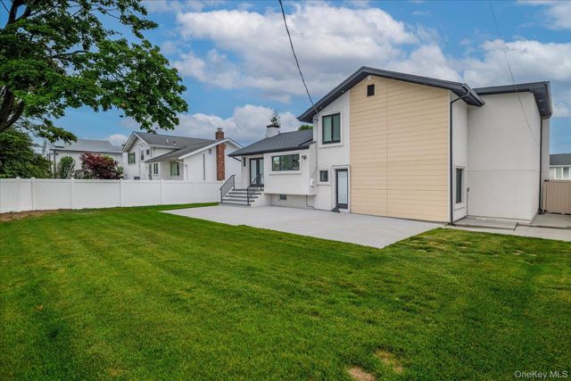 929 Jewel Drive, North Woodmere, NY 11581
