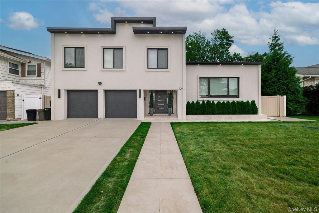 929 Jewel Drive, North Woodmere, NY 11581