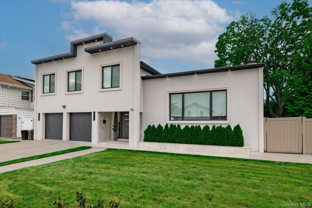 929 Jewel Drive, North Woodmere, NY 11581 — photo 2