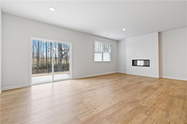 5113 Sidney Square, Flowery Branch, GA 30542