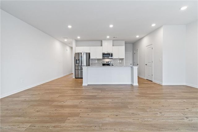 5113 Sidney Square, Flowery Branch, GA 30542