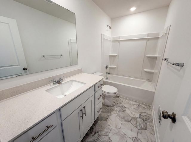 3092 Vanderbie Street, Saint Paul, MN 55117