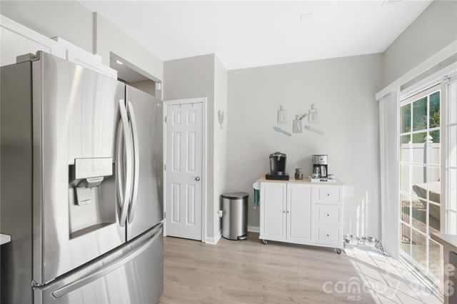2718 Mill Valley Court, Charlotte, NC 28105