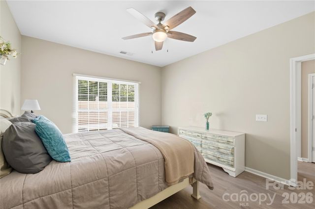 2718 Mill Valley Court, Charlotte, NC 28105