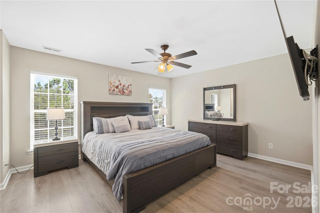 2718 Mill Valley Court, Charlotte, NC 28105
