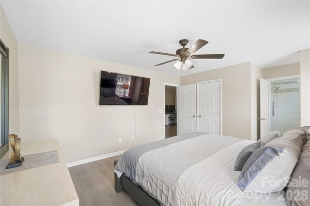 2718 Mill Valley Court, Charlotte, NC 28105