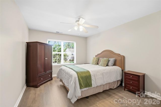 2718 Mill Valley Court, Charlotte, NC 28105
