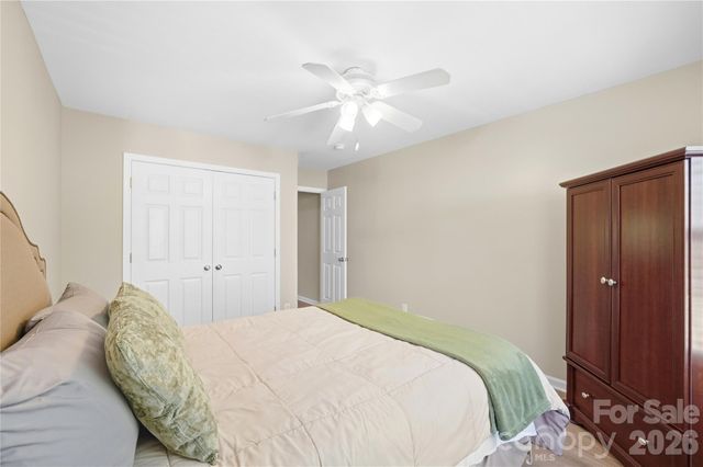 2718 Mill Valley Court, Charlotte, NC 28105