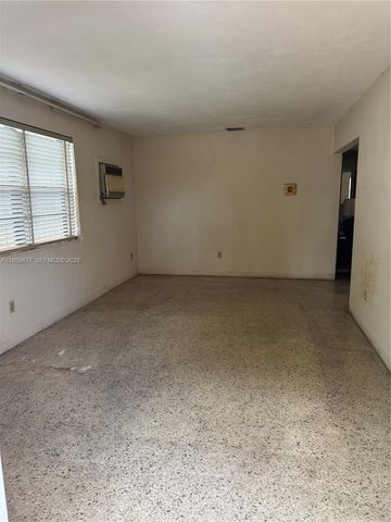 1270 W 31st St, Hialeah, FL 33012