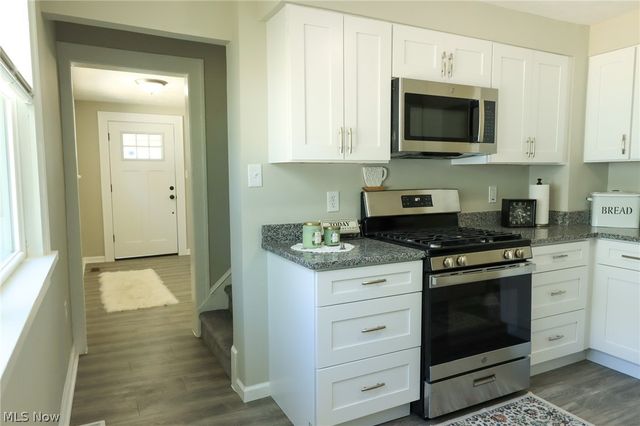 427 South Street, Fairport Harbor, OH 44077
