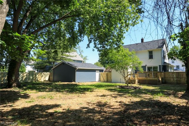 427 South Street, Fairport Harbor, OH 44077