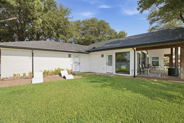 4210 Bar Harbor Court, Granbury, TX 76049