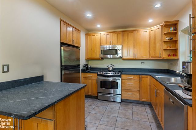 5629 SYLVAN Avenue, New York City, NY 10471