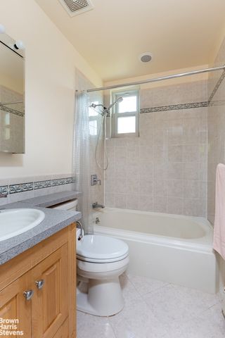 5629 SYLVAN Avenue, New York City, NY 10471