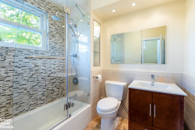 5629 SYLVAN Avenue, New York City, NY 10471