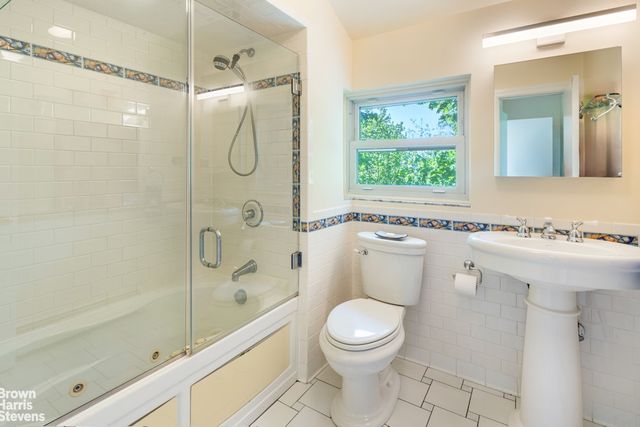 5629 SYLVAN Avenue, New York City, NY 10471