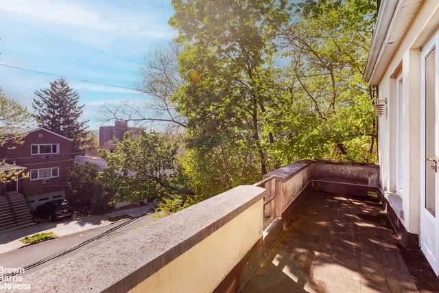 5629 SYLVAN Avenue, New York City, NY 10471