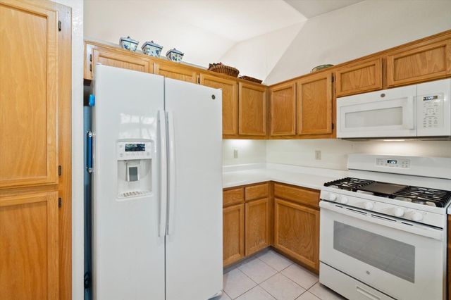 2826 Antigua Drive, Redding, CA 96003