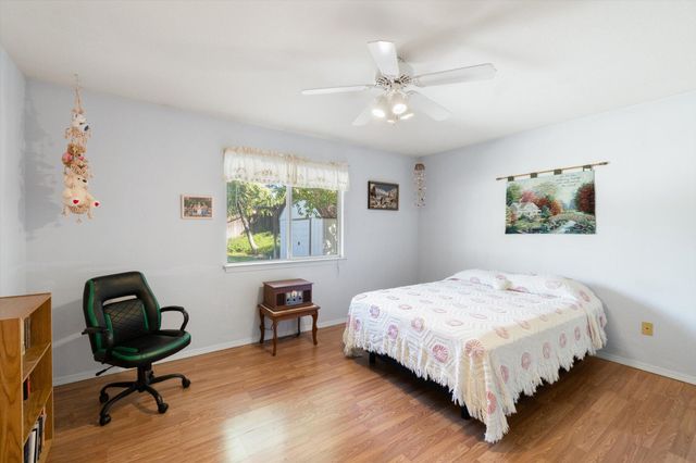 2826 Antigua Drive, Redding, CA 96003