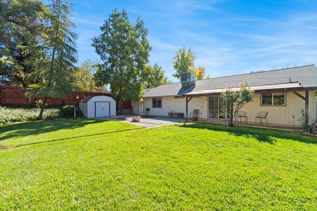 2826 Antigua Drive, Redding, CA 96003