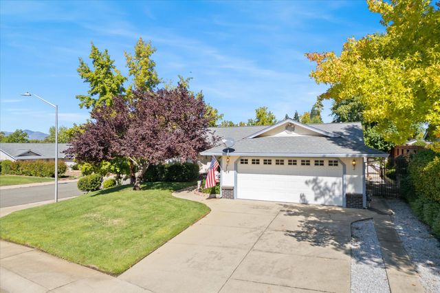 2826 Antigua Drive, Redding, CA 96003