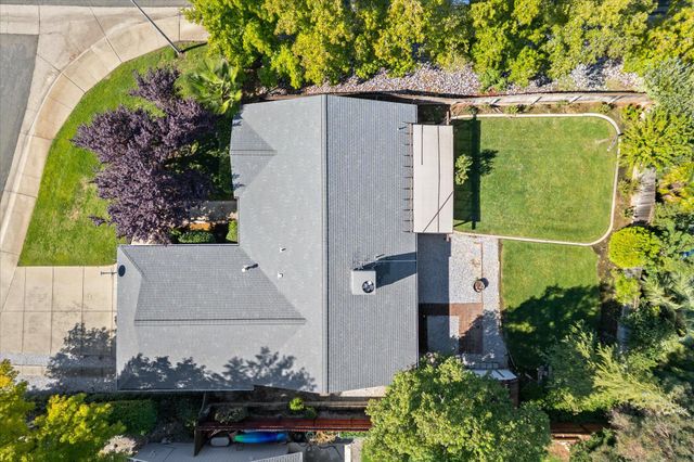 2826 Antigua Drive, Redding, CA 96003