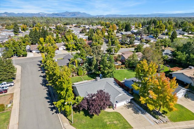 2826 Antigua Drive, Redding, CA 96003