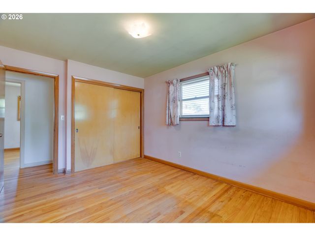 9734 Se HARRISON St, Portland, OR 97216