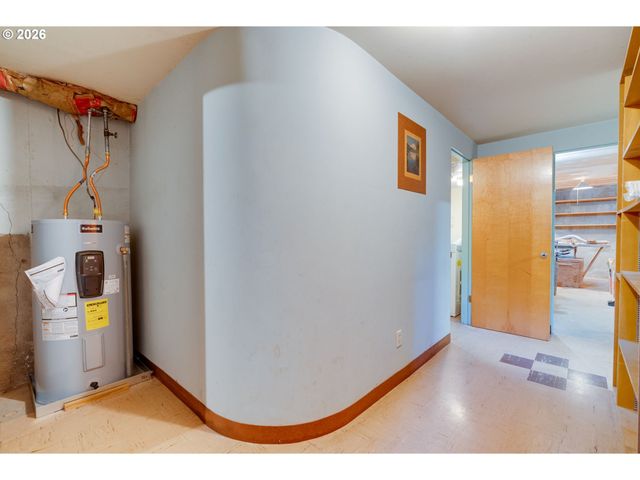 9734 Se HARRISON St, Portland, OR 97216