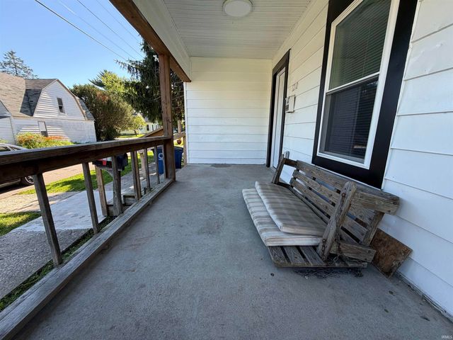 1210 4th Street, Bedford, IN 47421