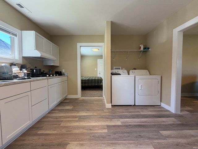 1210 4th Street, Bedford, IN 47421