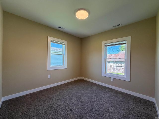 1210 4th Street, Bedford, IN 47421