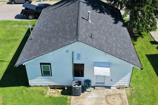 1210 4th Street, Bedford, IN 47421