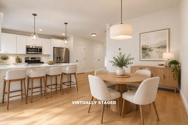 20 Dyer St 20, Rockland, MA 02370