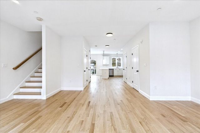 20 Dyer St 20, Rockland, MA 02370