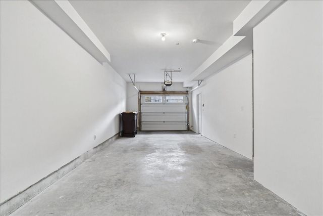 20 Dyer St 20, Rockland, MA 02370