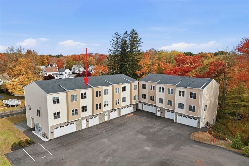 20 Dyer St 20, Rockland, MA 02370