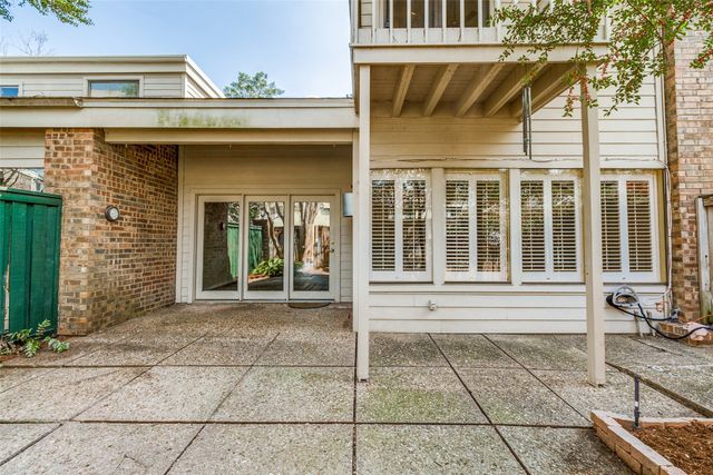 6754 E Northwest Highway, Dallas, TX 75231