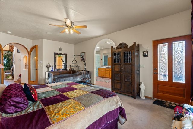 650 Barnett Road, Bosque Farms, NM 87068