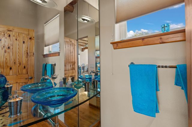 650 Barnett Road, Bosque Farms, NM 87068