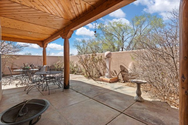 650 Barnett Road, Bosque Farms, NM 87068