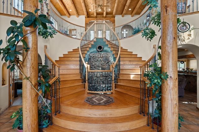 650 Barnett Road, Bosque Farms, NM 87068