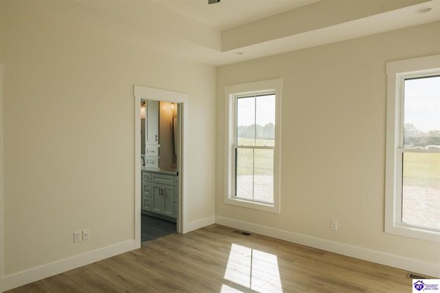 243 Sweet Grass Ct, Hodgenville, KY 42748